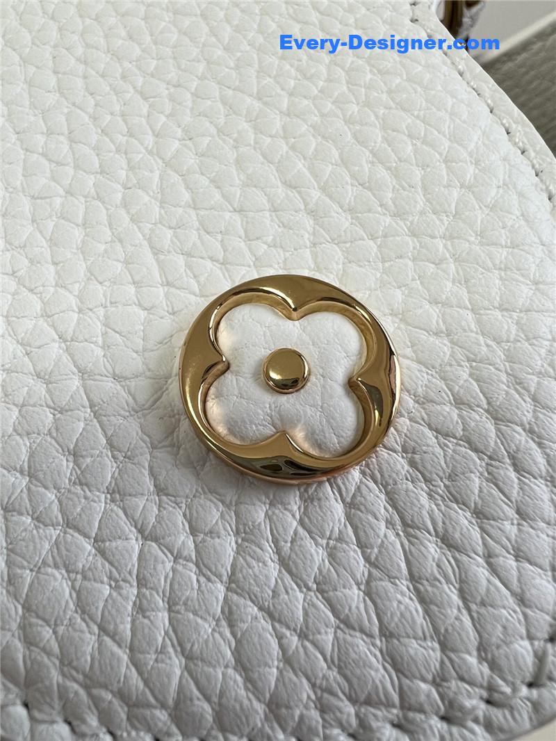 louis vuitton lv capucines mm taurillon leather bag