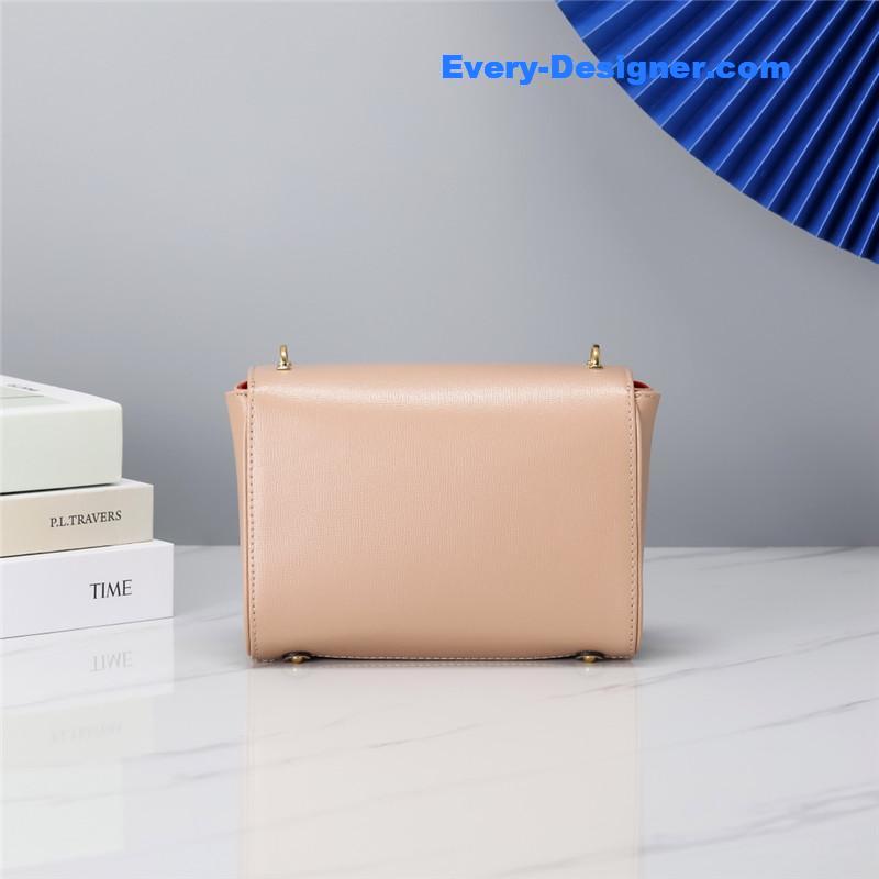 Va1e*ntin0 v logo bag in grained calfskin