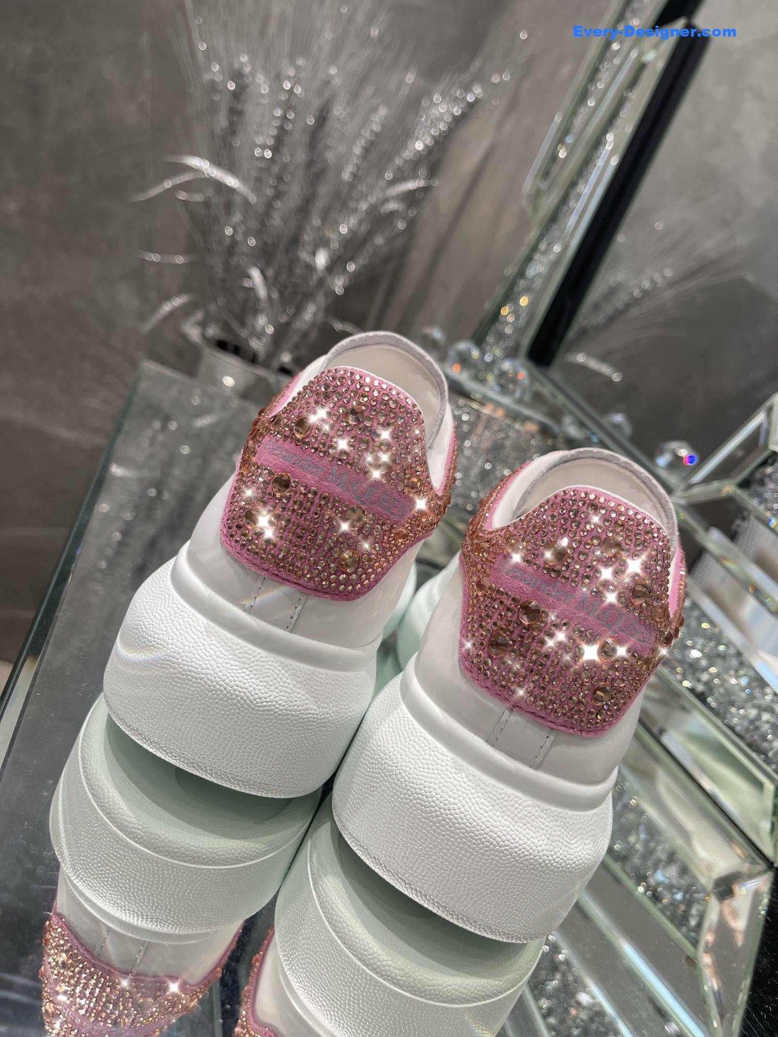 a1exa*der Mcqv*en couple sneakers