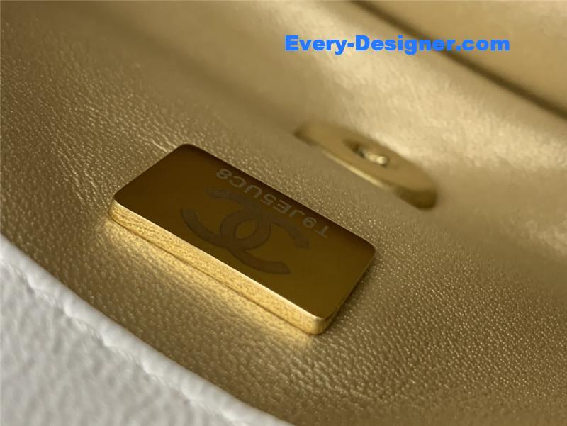 Ch**el flap bead chain bag