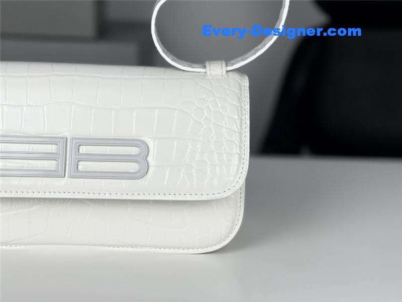 Ba1en*iaga gossip small bag crocodile