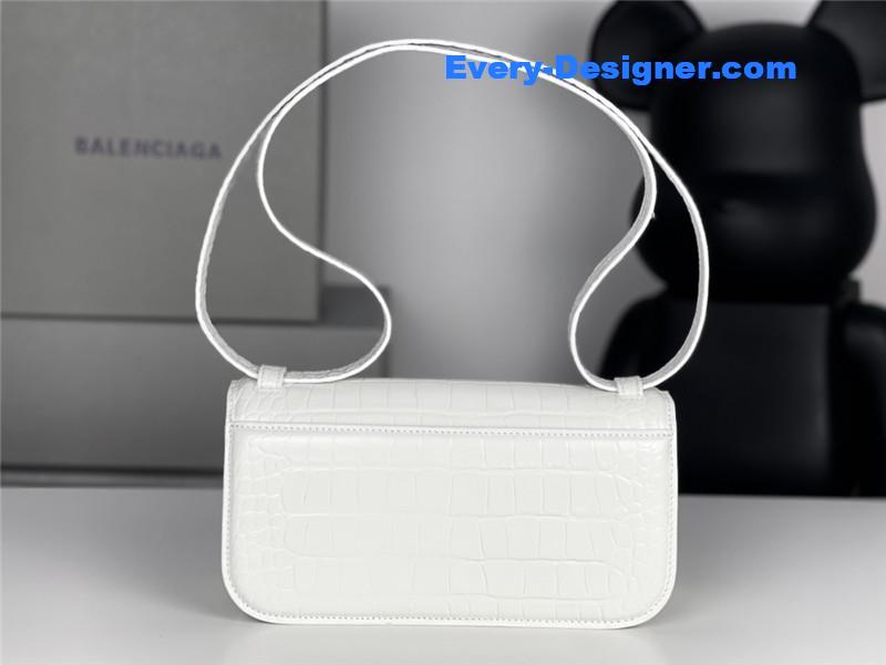 Ba1en*iaga gossip small bag crocodile