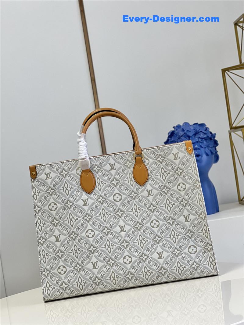 louis vuitton lv onthego large canvas bag