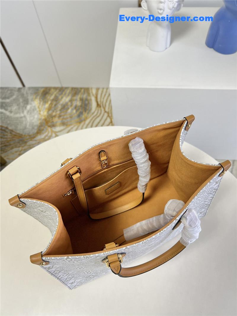 louis vuitton lv onthego mm canvas bag