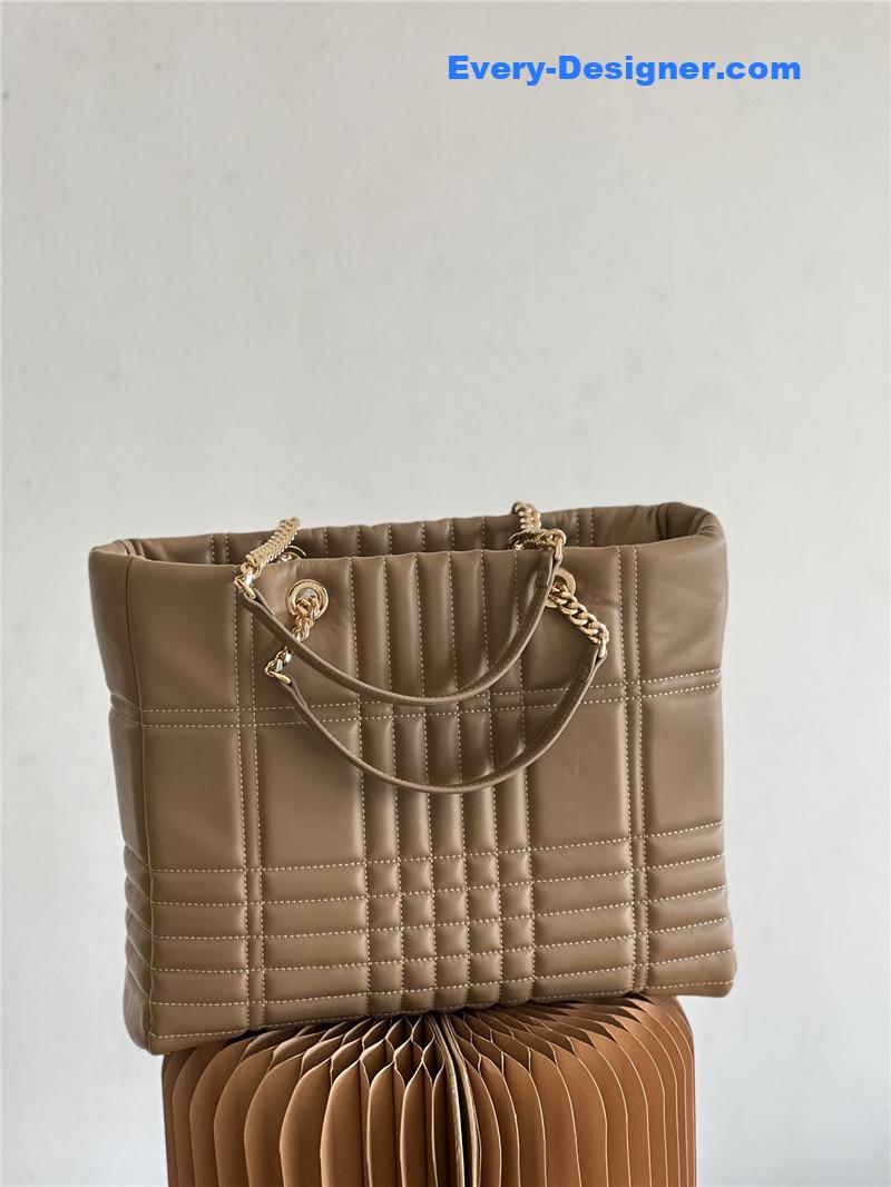 Bv*b*rry shopping bag