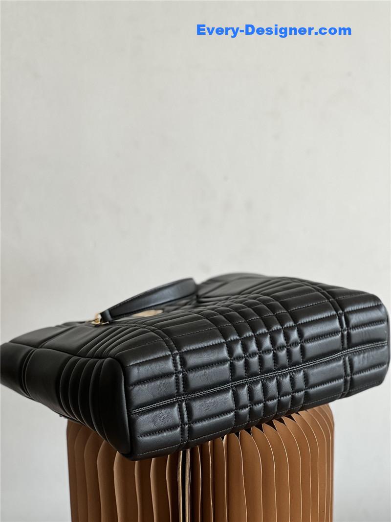 Bv*b*rry shopping bag