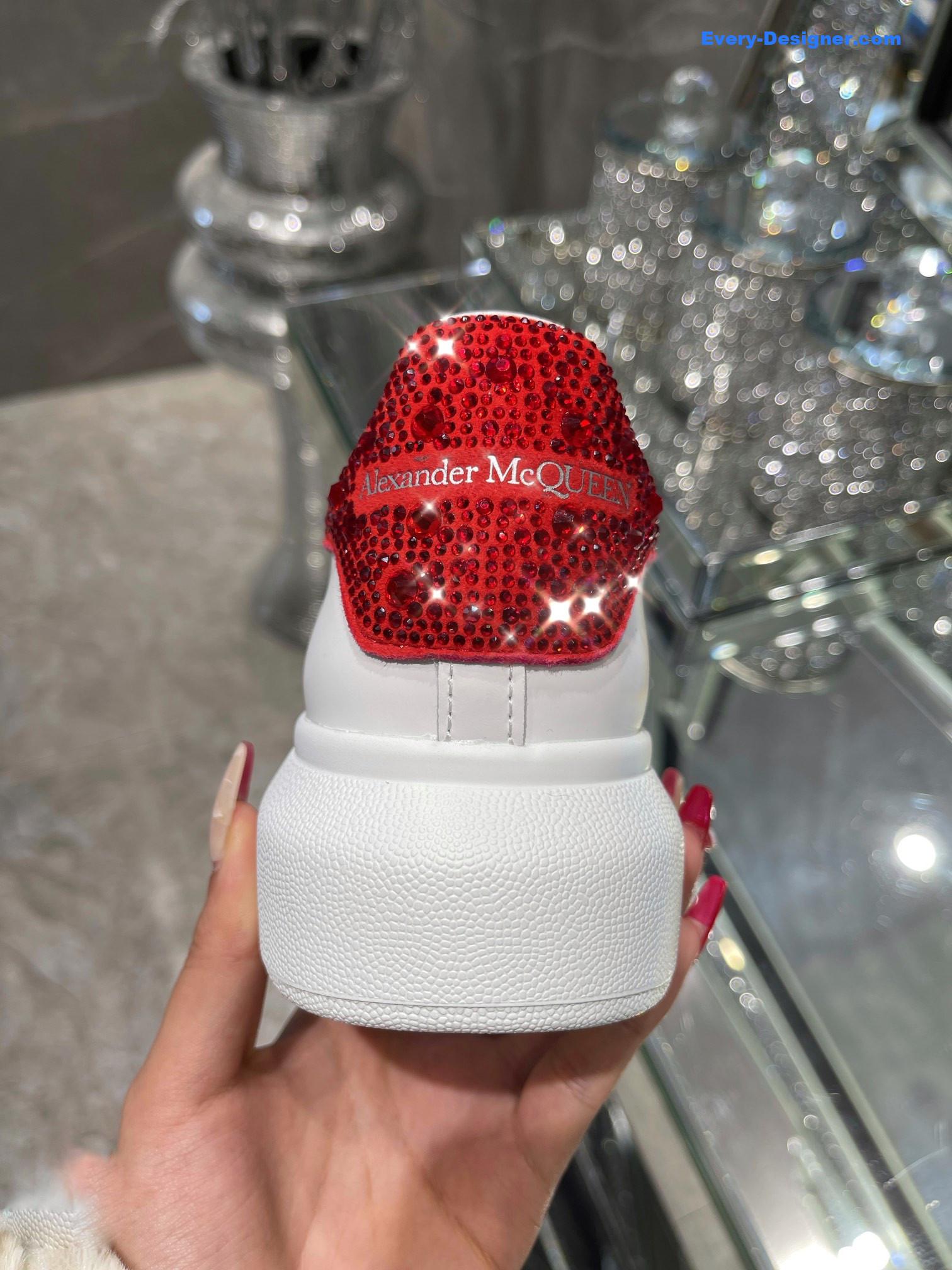 a1exa*der Mcqv*en couple sneakers