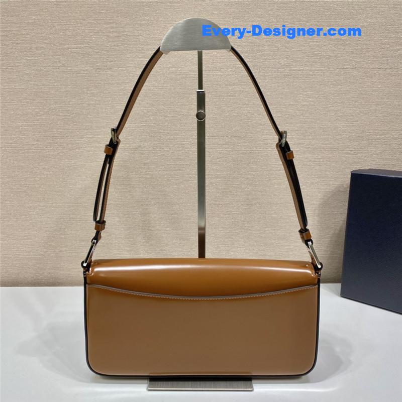 Pra*a brown brushed leather femme bag