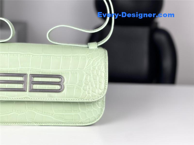 Ba1en*iaga gossip small bag crocodile