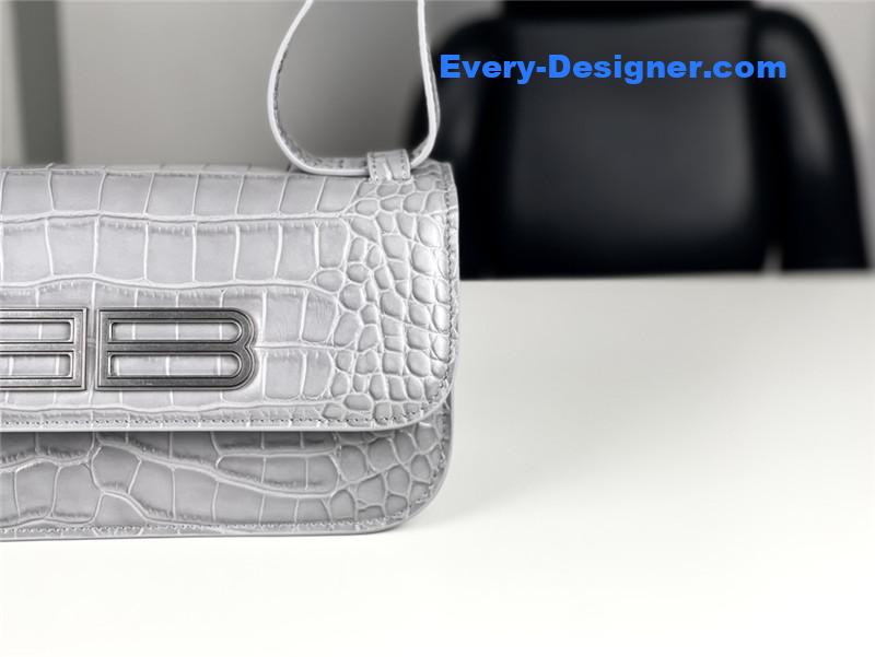 Ba1en*iaga gossip small bag crocodile