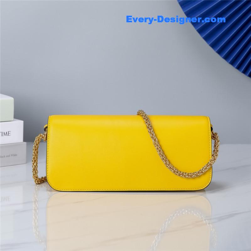 Va1e*ntin0 vlogo signature shoulder bag