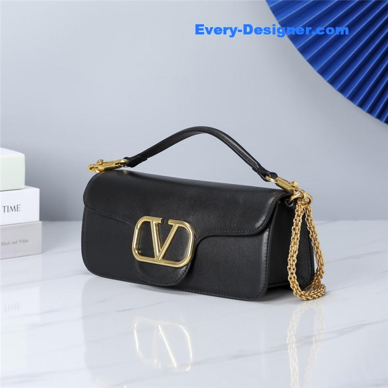 Va1e*ntin0 vlogo signature shoulder bag