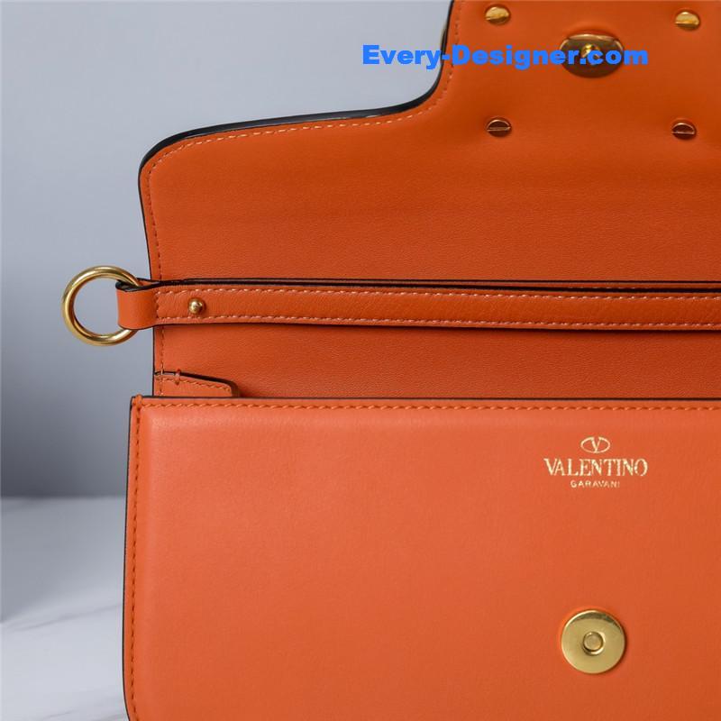 Va1e*ntin0 vlogo signature calfskin shoulder bag