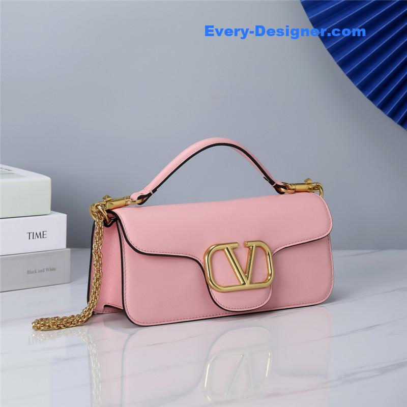 Va1e*ntin0 vlogo signature calfskin shoulder bag