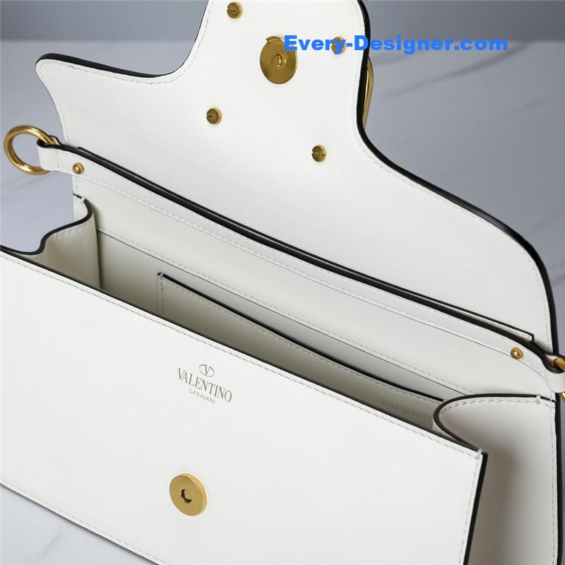 Va1e*ntin0 vlogo signature calfskin shoulder bag