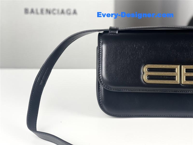 Ba1en*iaga gossip bag small