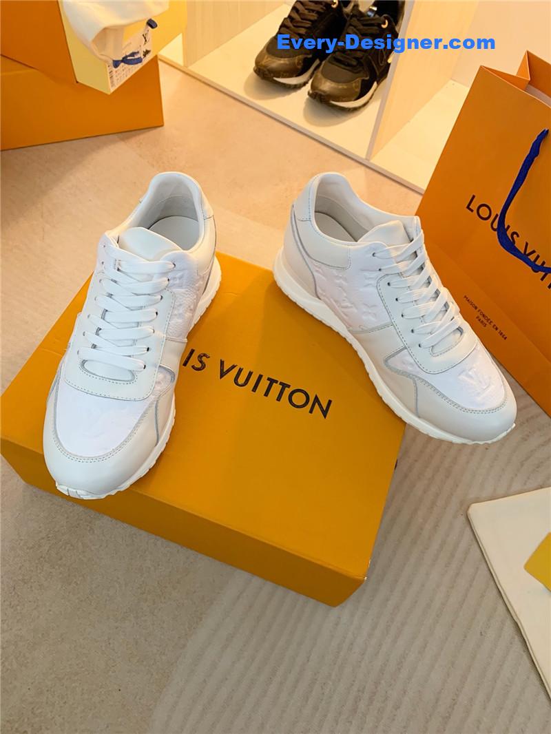 l0vis Vvtt0n lv run away sneakers