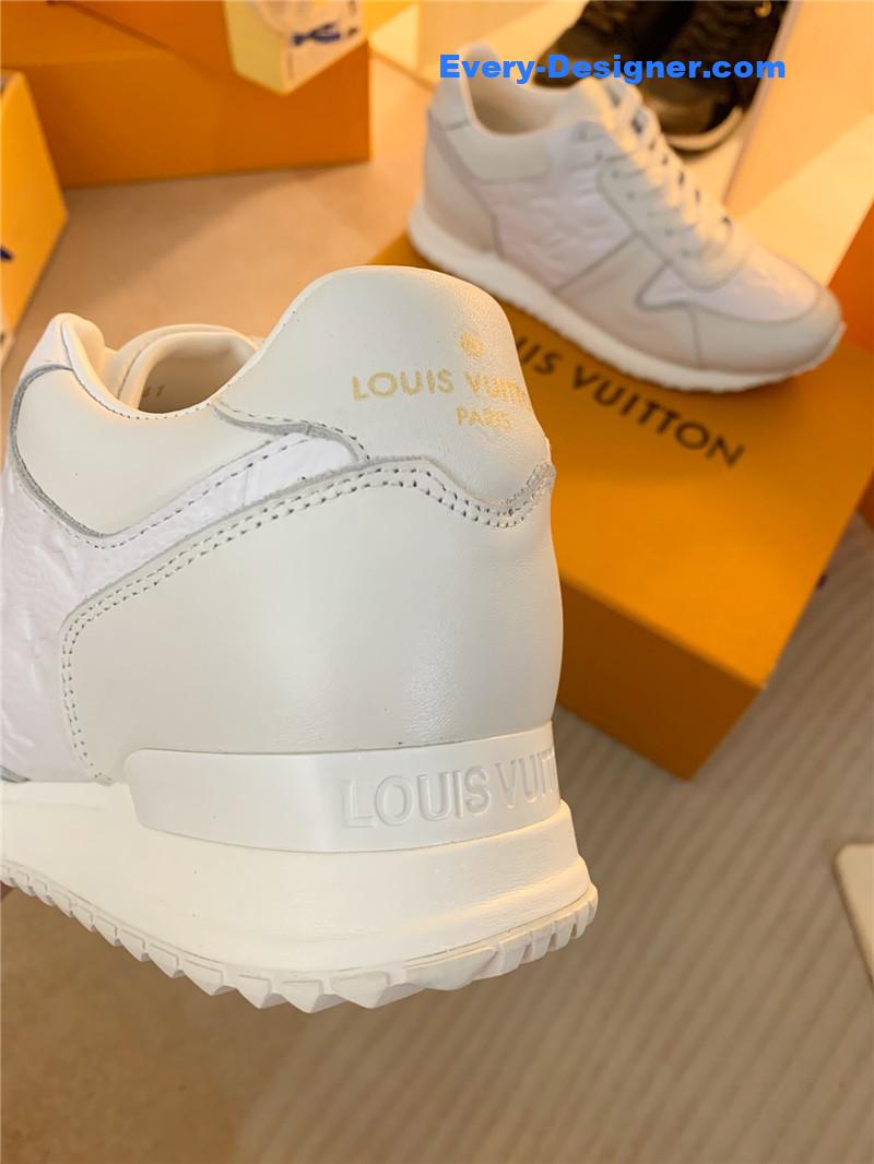 l0vis Vvtt0n lv run away sneakers