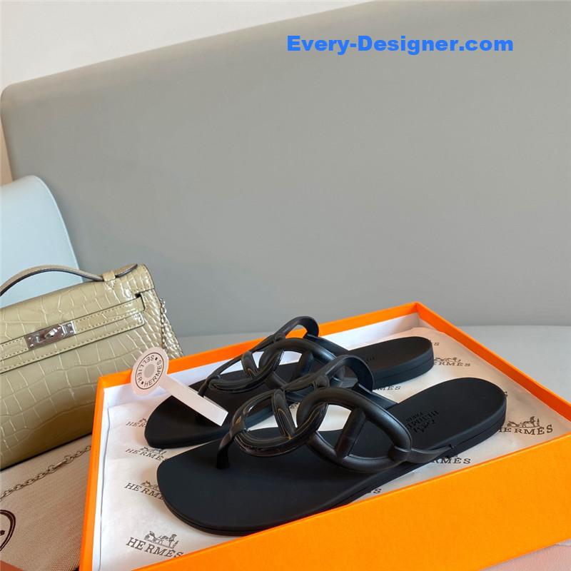 Hermes new pig nose chain flip flops