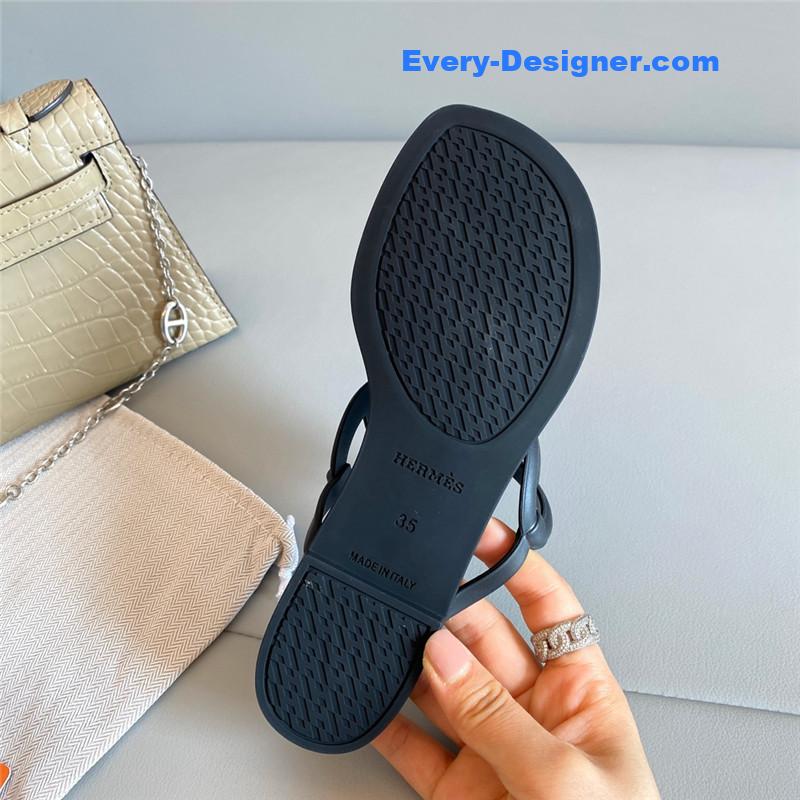 H**me5 new pig nose chain flip flops