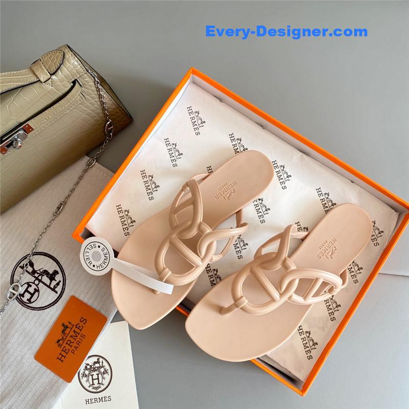 Hermes new pig nose chain flip flops
