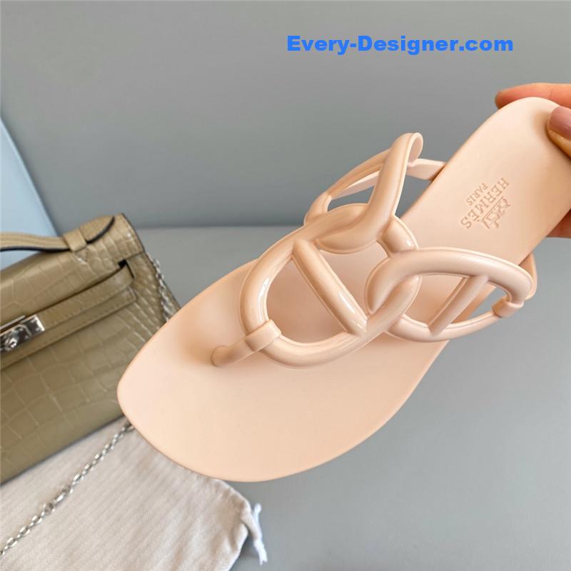 H**me5 new pig nose chain flip flops