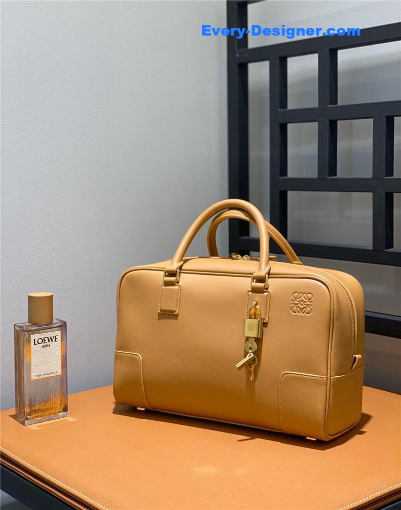 L0ew* amazona 28 bag