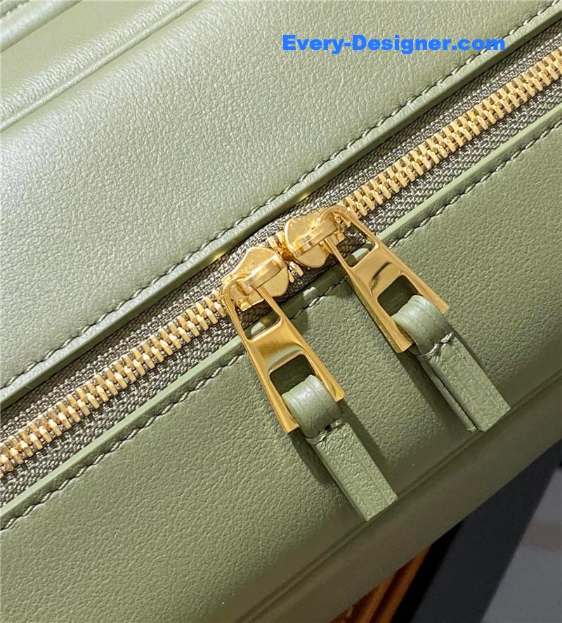 L0ew* amazona 28 bag