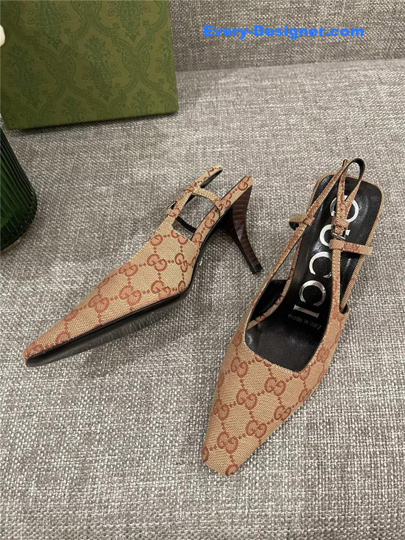 Gvc*1 back air sandals