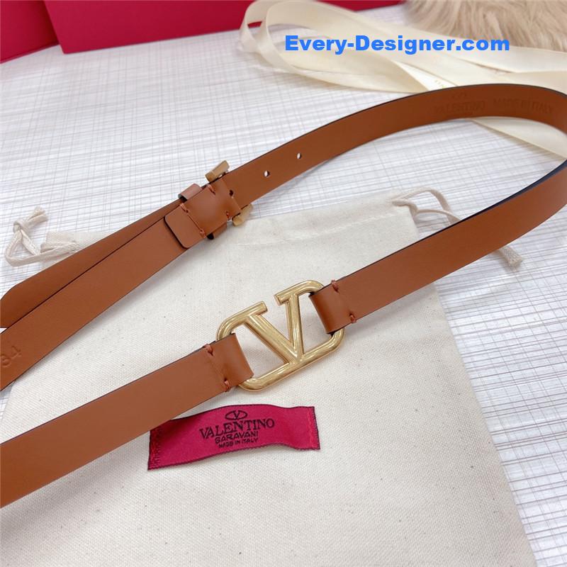 Va1e*ntin0 v buckle belt