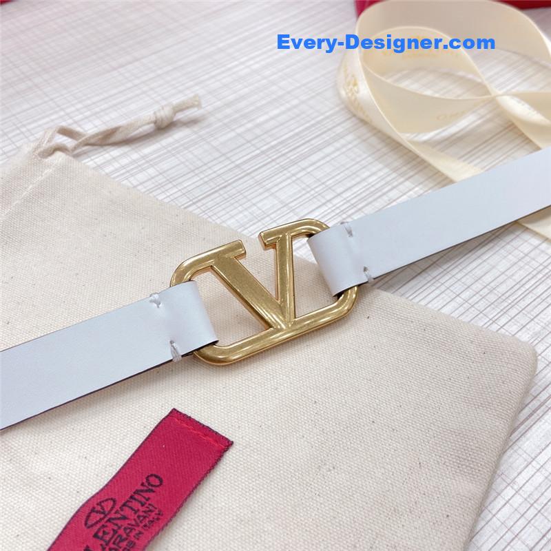 Va1e*ntin0 v buckle belt
