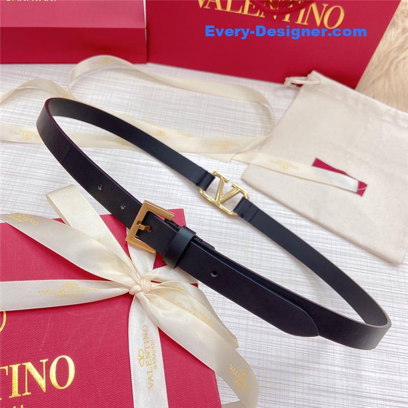 Va1e*ntin0 v buckle belt