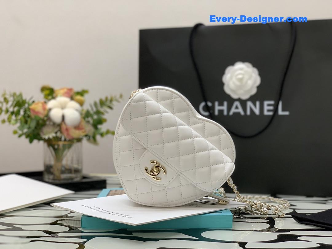 ch**el D1am0nd heart-shaped chain bag