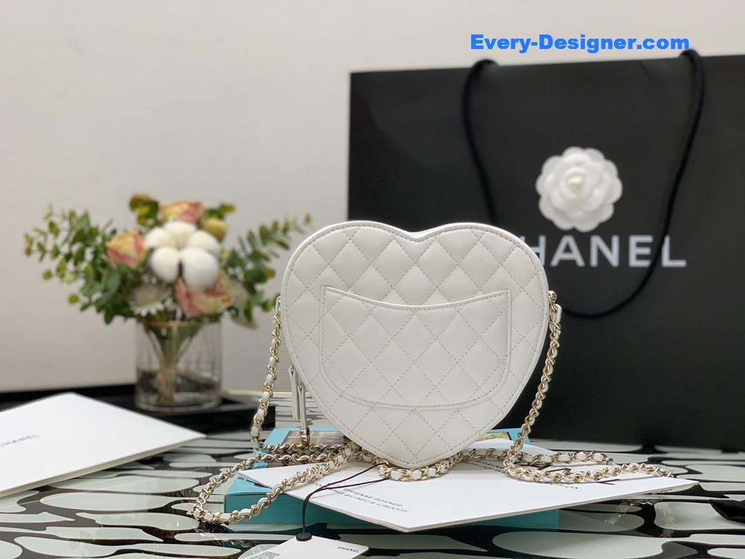 ch**el D1am0nd heart-shaped chain bag