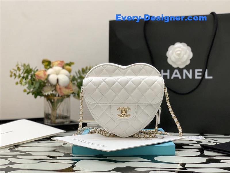 Chanel heart chain diamond bag