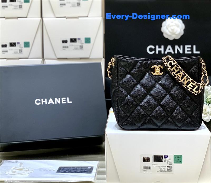 Chanel hobo bag with chain