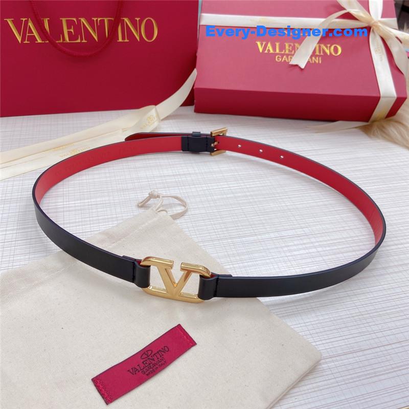 Va1e*ntin0 v buckle belt