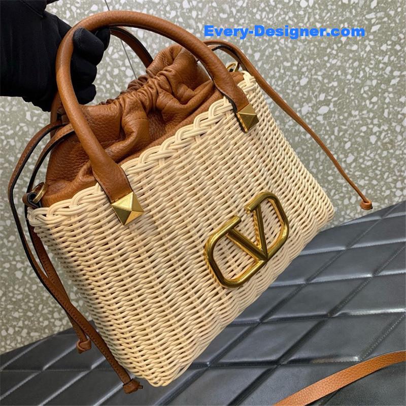 Va1e*ntin0 vlogo signature wicker bucket bag