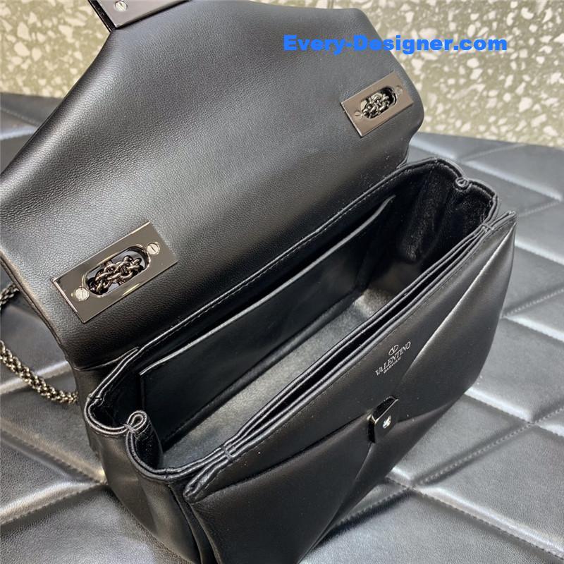 Va1e*ntin0 garavani one stud bag