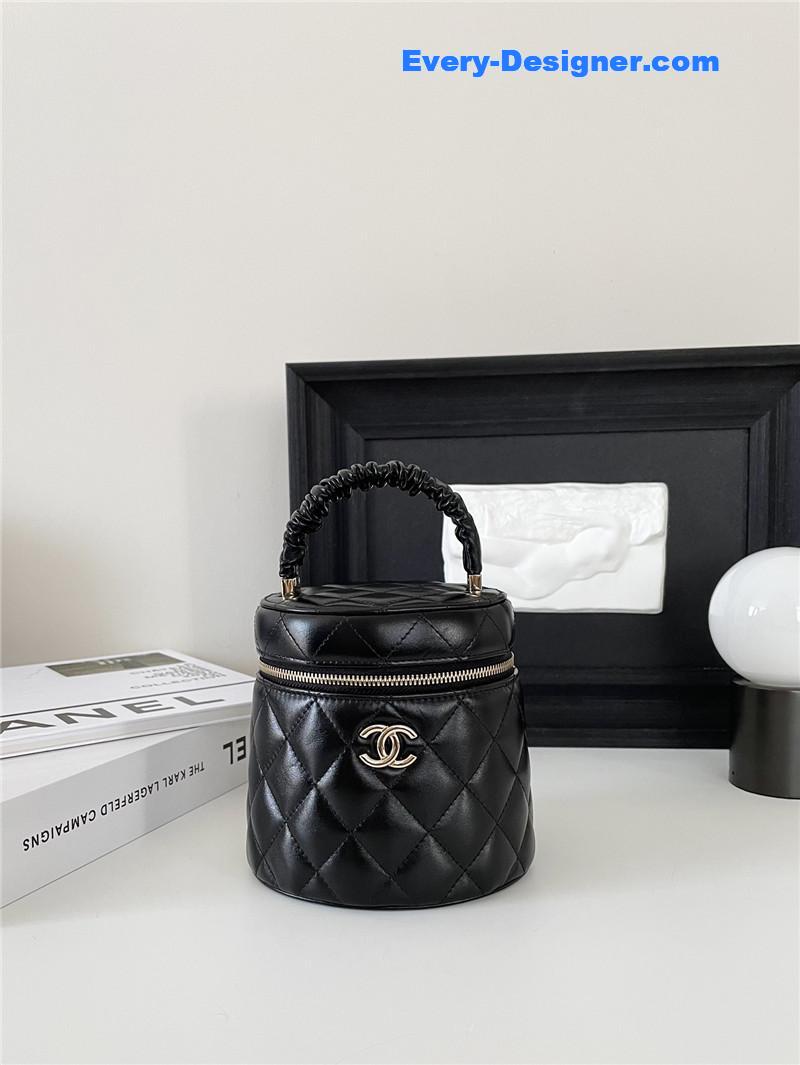 Chanel vintage tote bucket bag
