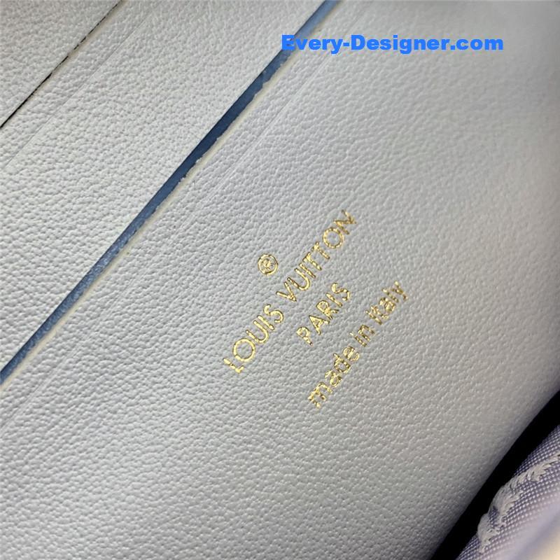 l0vis Vvtt0n lv bubblegram wallet on strap bag