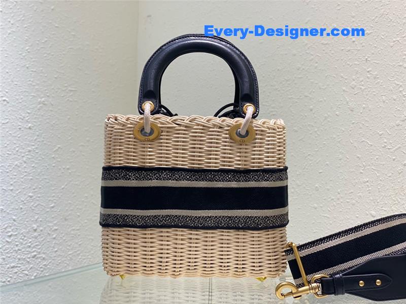 lady D10r woven bag