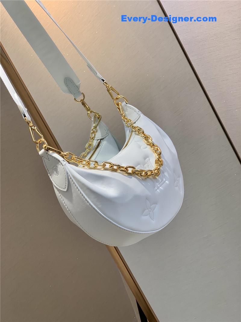 l0vis Vvtt0n lv over the moon bag