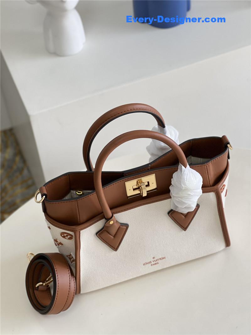 louis vuitton lv on my side bag small