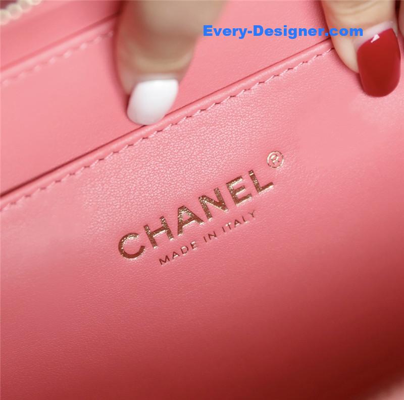 Ch**el vanity case handle camera bag