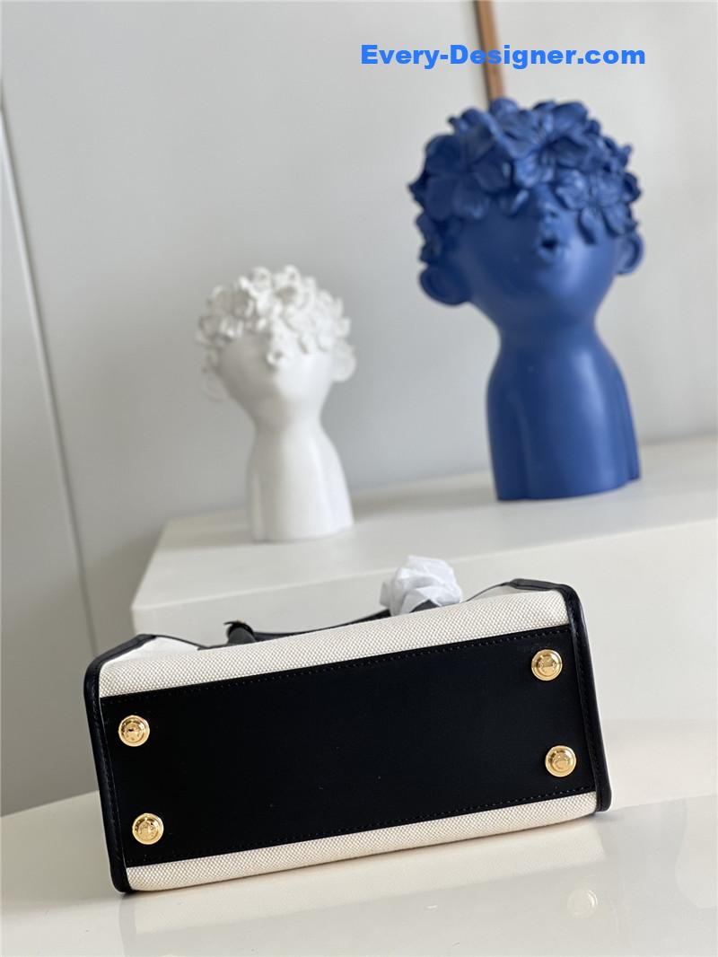 louis vuitton lv on my side bag small