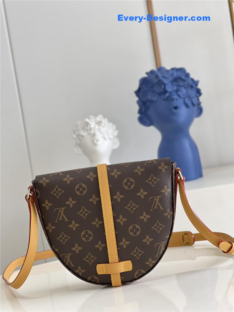 louis vuitton lv crossbody saddle bag