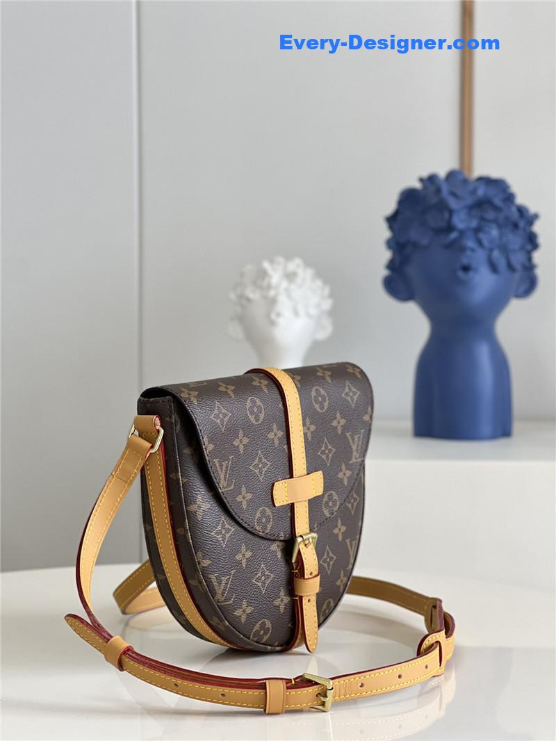 louis vuitton lv crossbody saddle bag