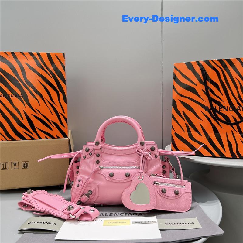 Ba1en*iaga le cagole shoulder bag