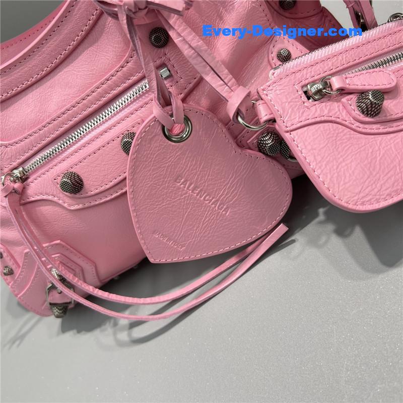 Ba1en*iaga le cagole shoulder bag